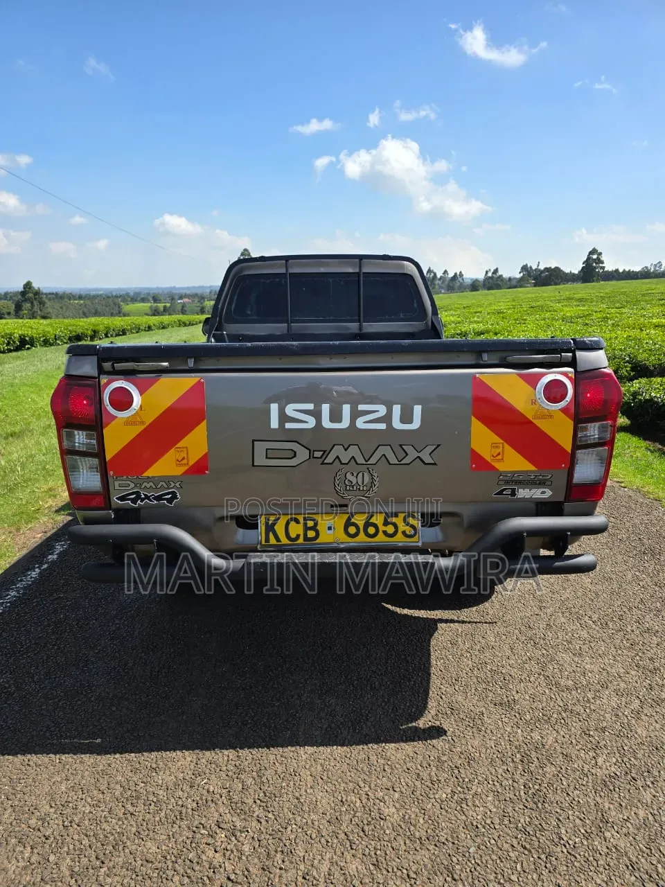 Isuzu D-MAX 2015 Gray