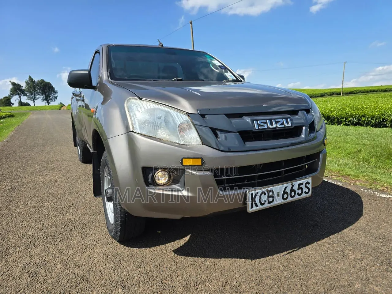 Isuzu D-MAX 2015 Gray