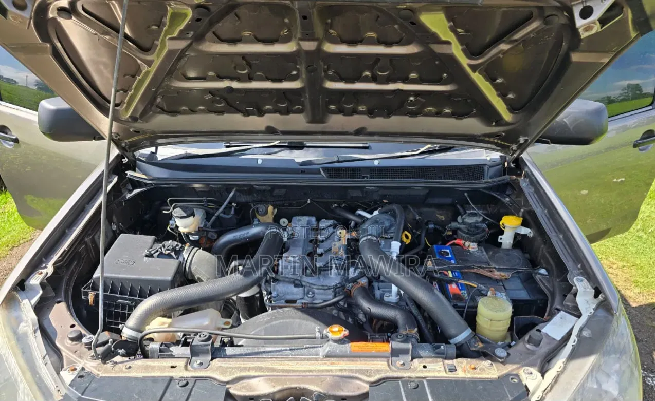 Isuzu D-MAX 2015 Gray