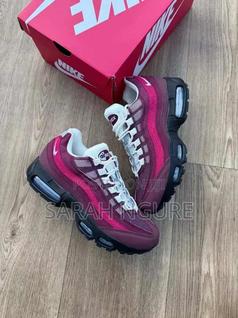Nike Tn Sneakers