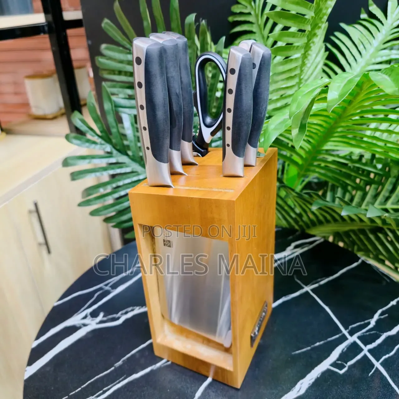 Knife.Set With Bamboo Place On