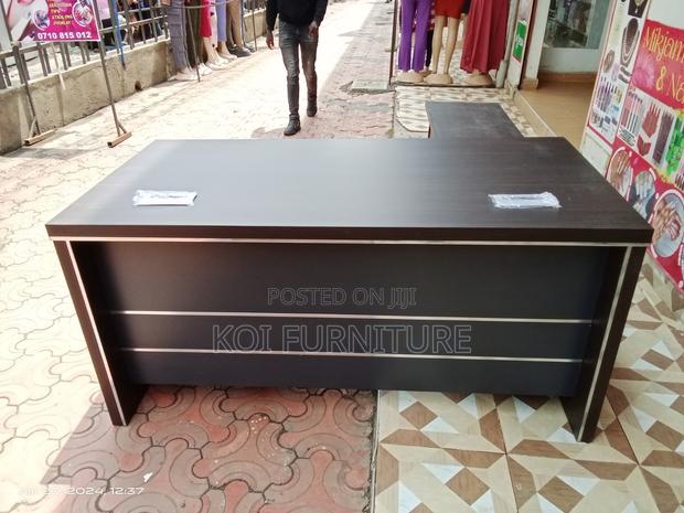 Office Desk : Dark Brown Executive L-Shaped Office Table Silver Accent - thumbnail 6