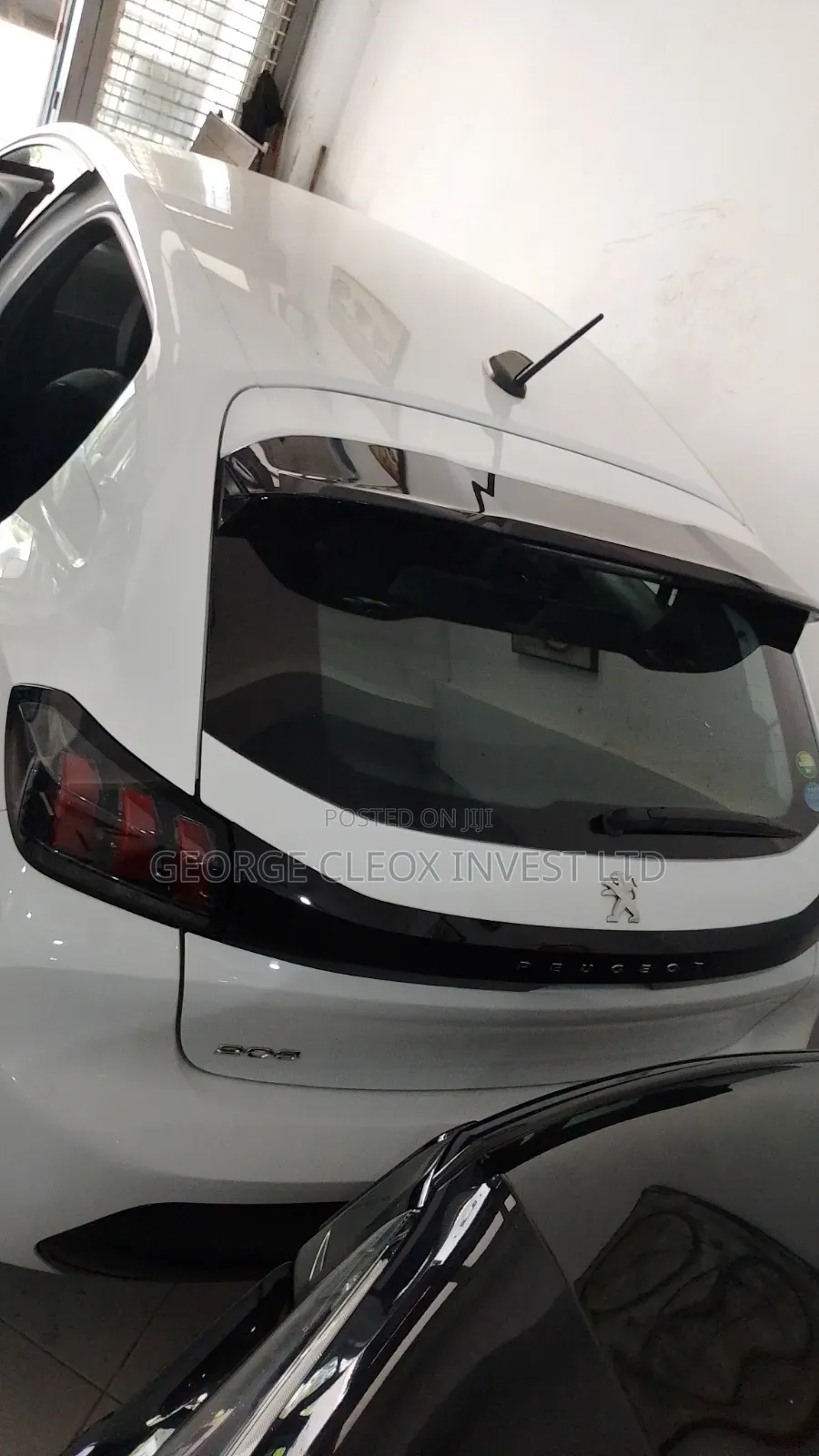 Peugeot 208 2021 White
