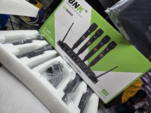 Professional BNK Bk8400 4 Channel Wireless Mic System Uhf - main view