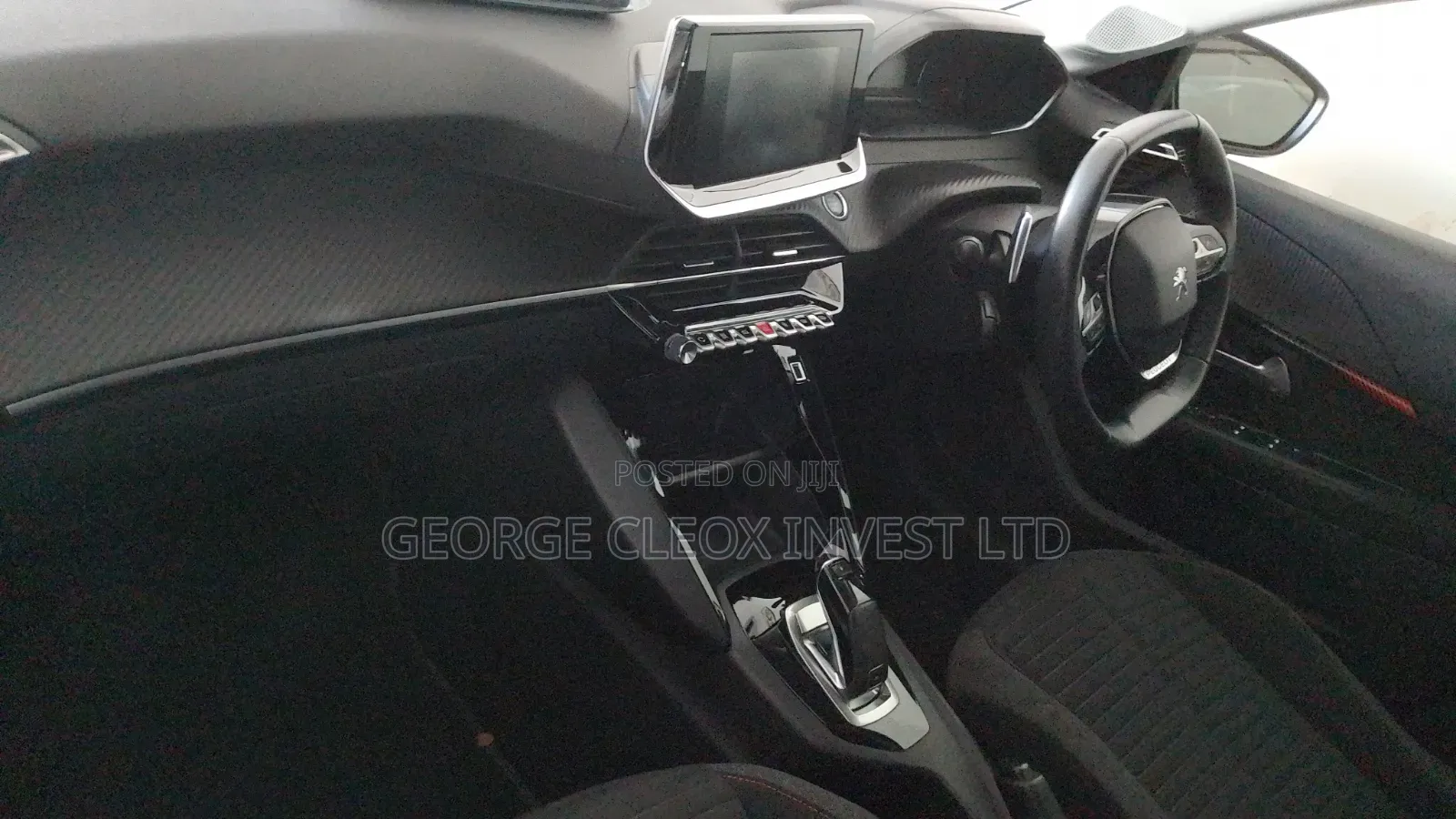 Peugeot 208 2021 White
