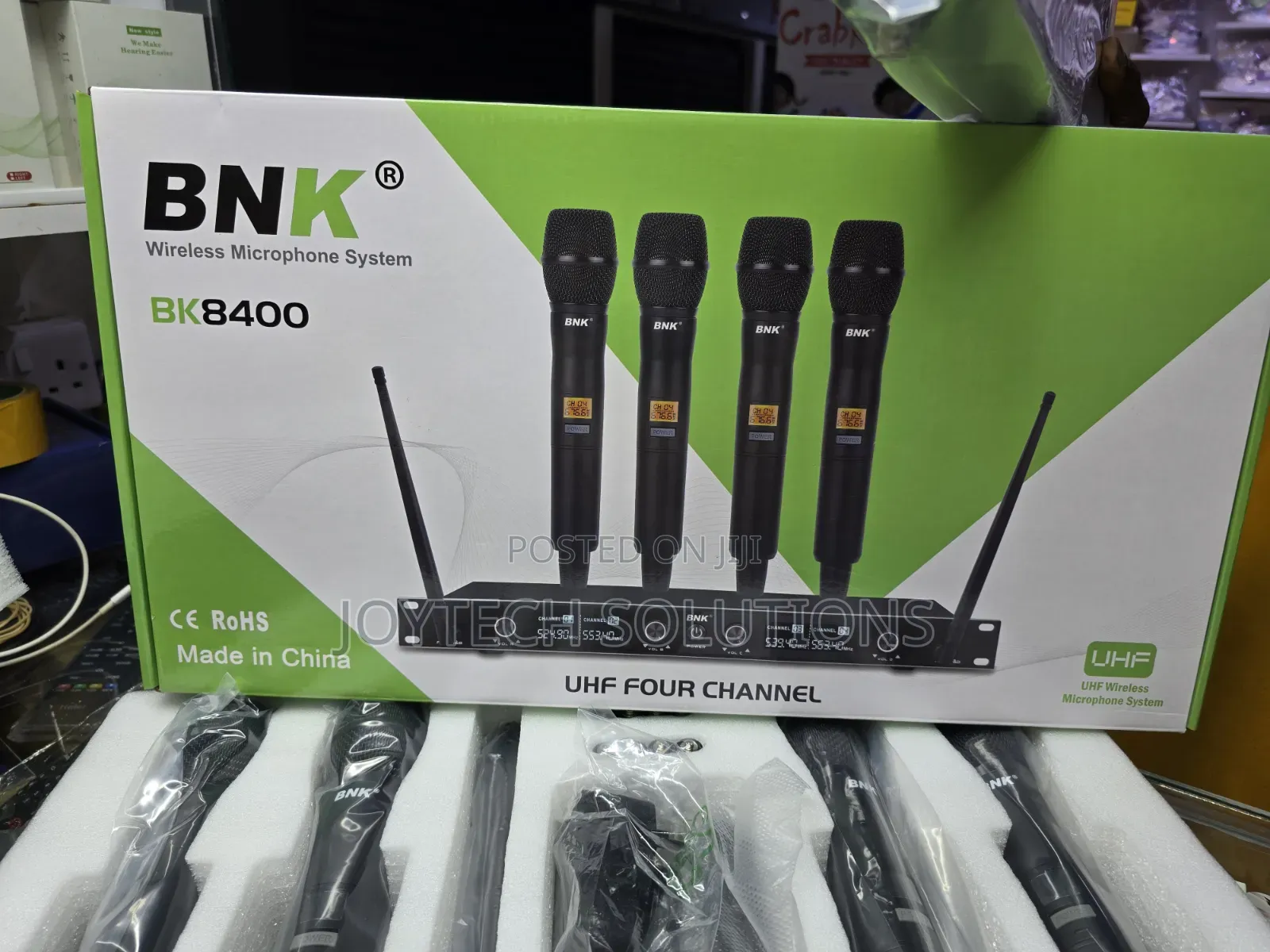 BNK Bk8400 Long Range Uhf Wireless Microphones (4 Mics Included).