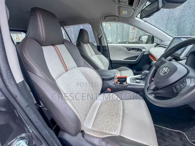 Toyota RAV4 2020 Gray