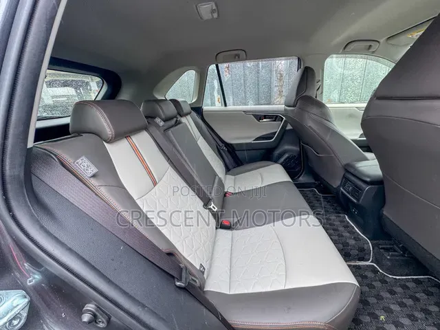 Toyota RAV4 2020 Gray