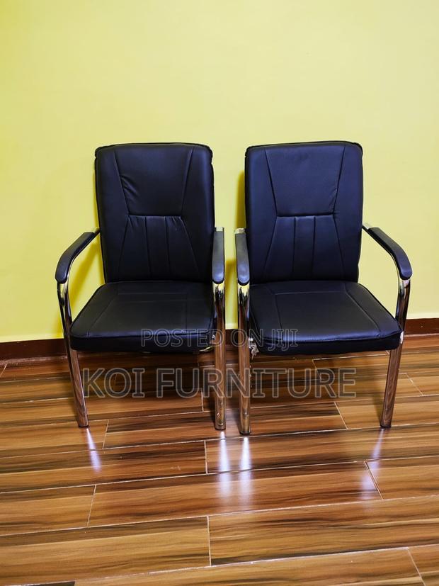 Office Chair : L45m Modern Executive Visitor Chair in Black Pu Leather - thumbnail 5