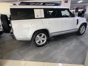 Land Rover Defender 2023 White