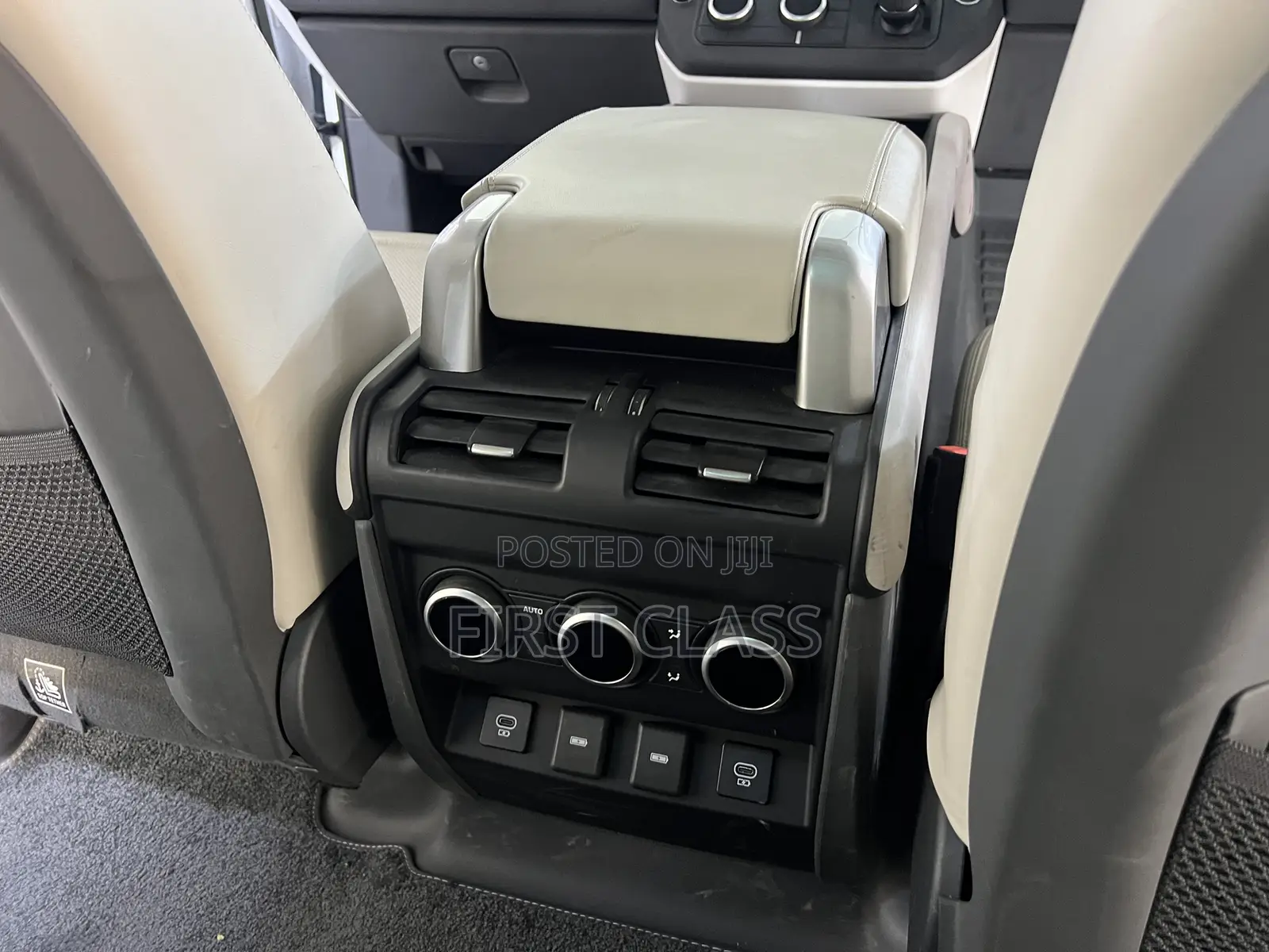 Land Rover Defender 2023 White