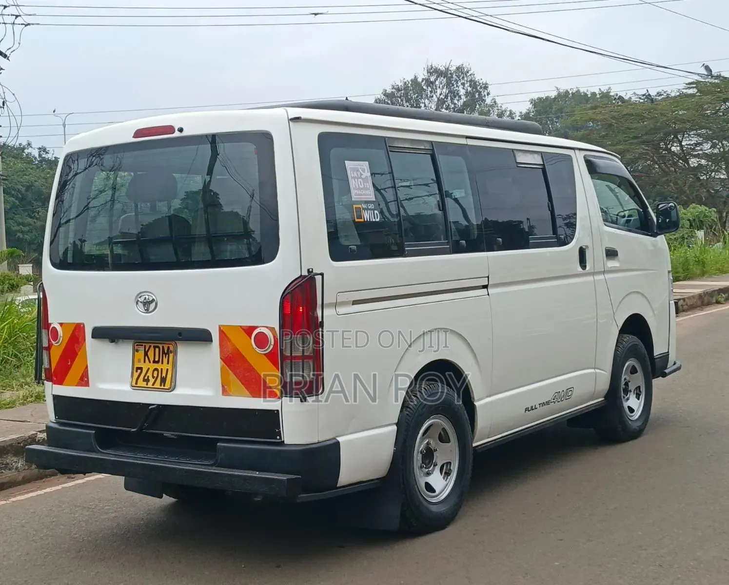Toyota HiAce 2016 White