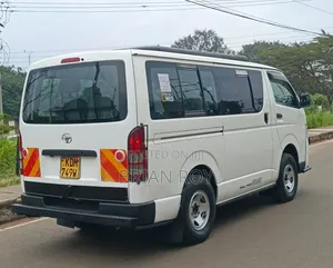 Toyota HiAce 2016 White
