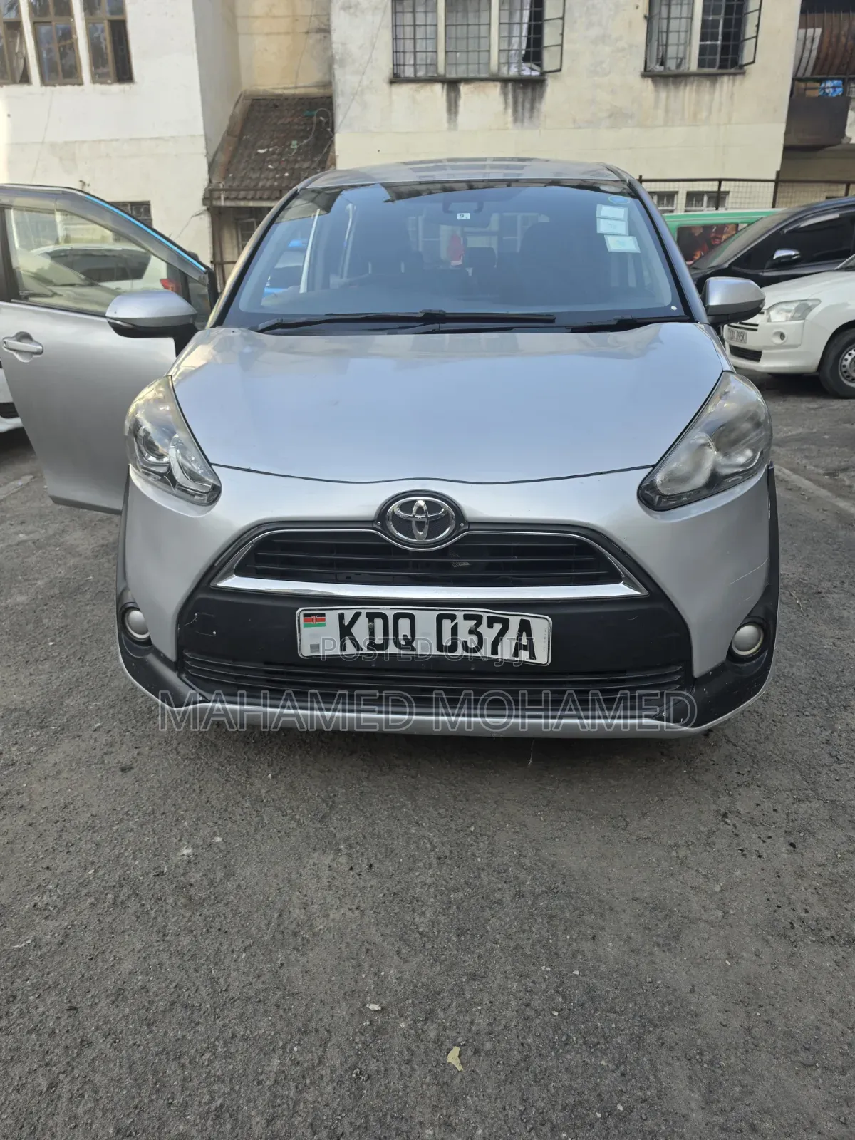Toyota Sienta 2016 Silver