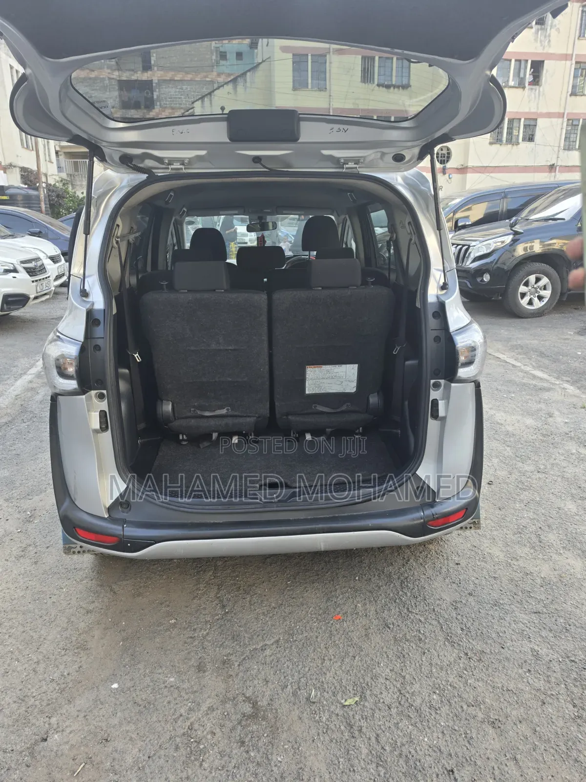 Toyota Sienta 2016 Silver