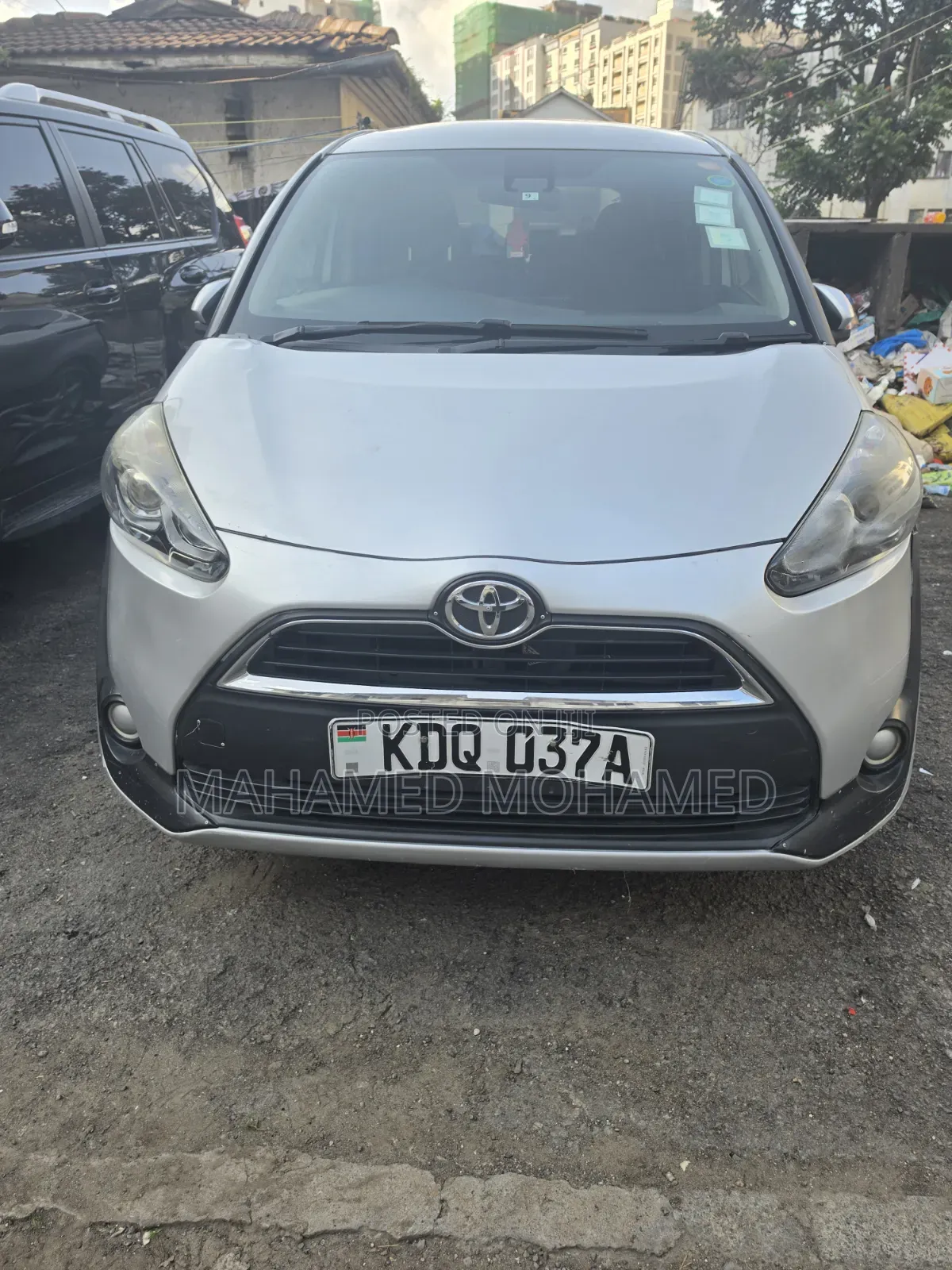 Toyota Sienta 2016 Silver