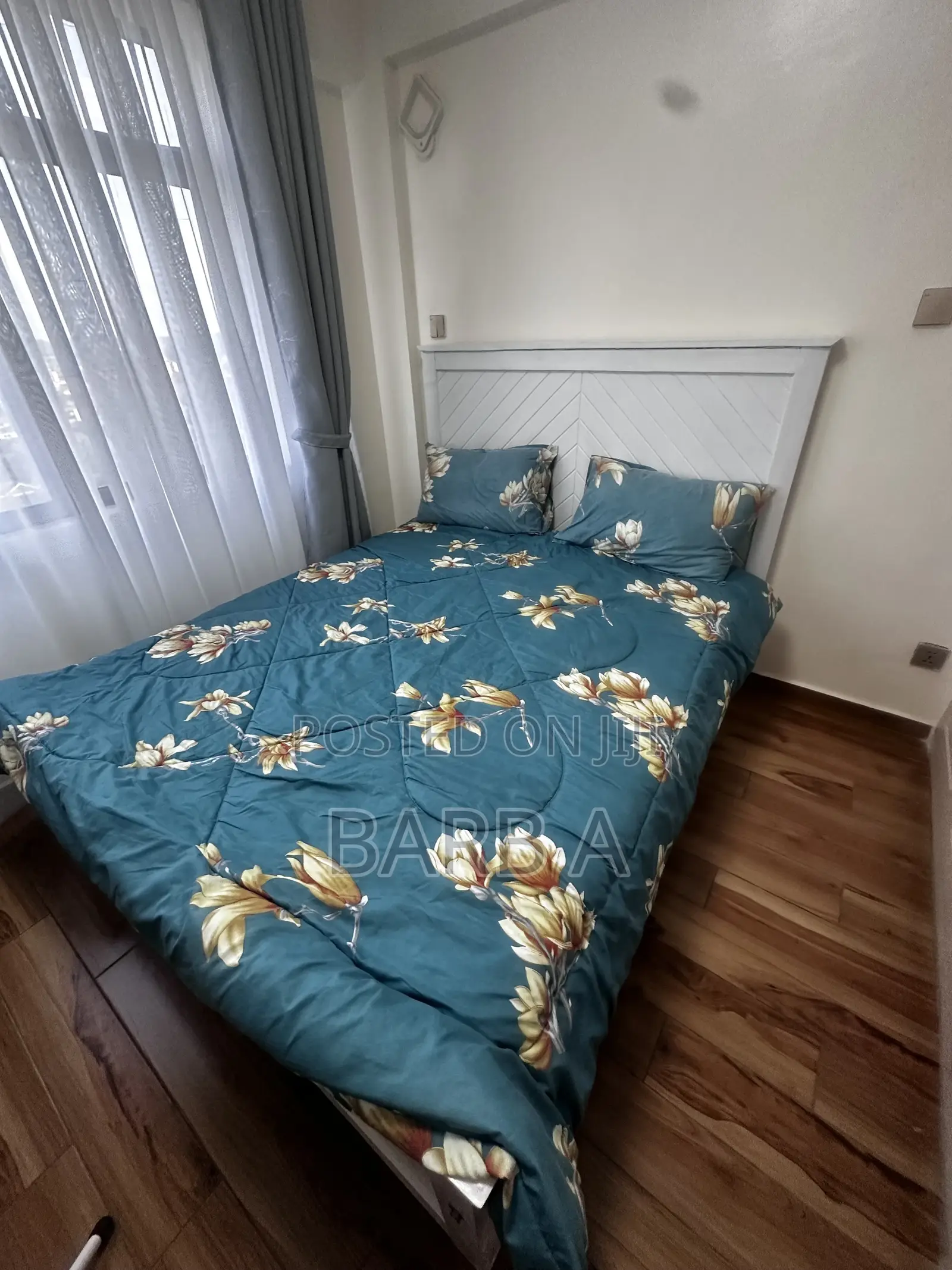 5*6 Bed Queen + Mattress