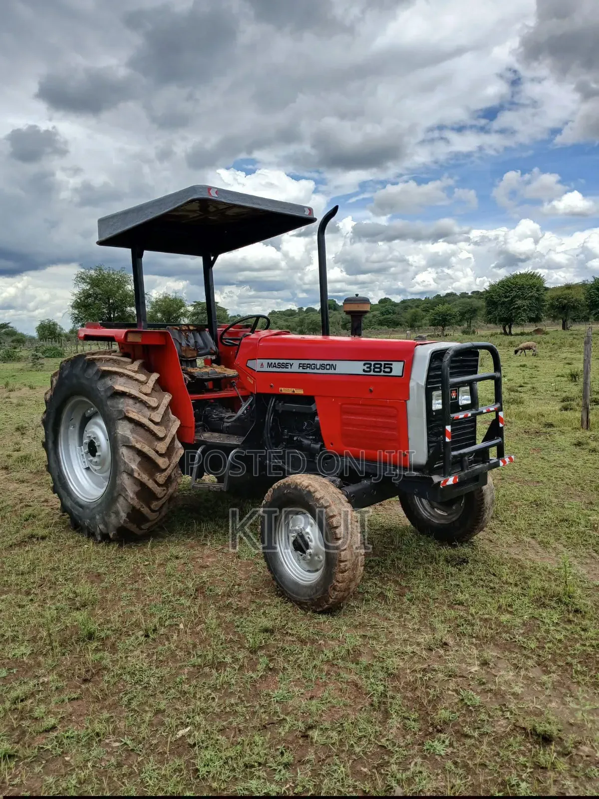 Massey Ferguson 385 Tractor