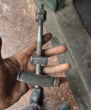 Toyota Hiace 7l 9l Camber Bolt