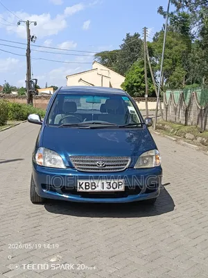 Toyota Nadia 2000 Green