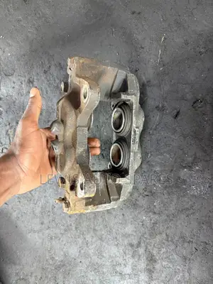 Prado 120, 150, Hilux Vigo Front Brake Calliper