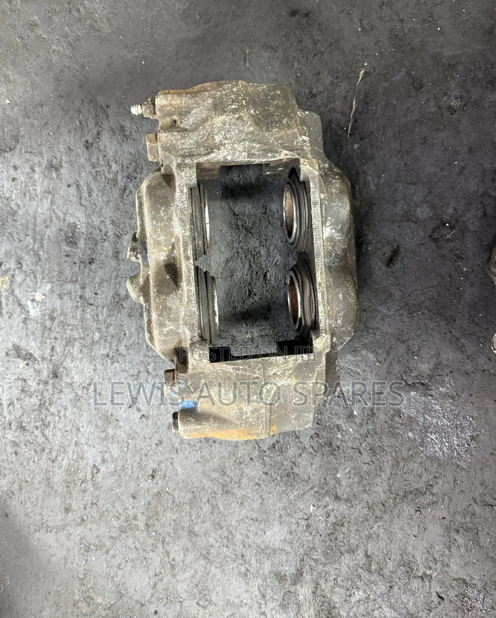 Prado 120, 150, Hilux Vigo Front Brake Calliper