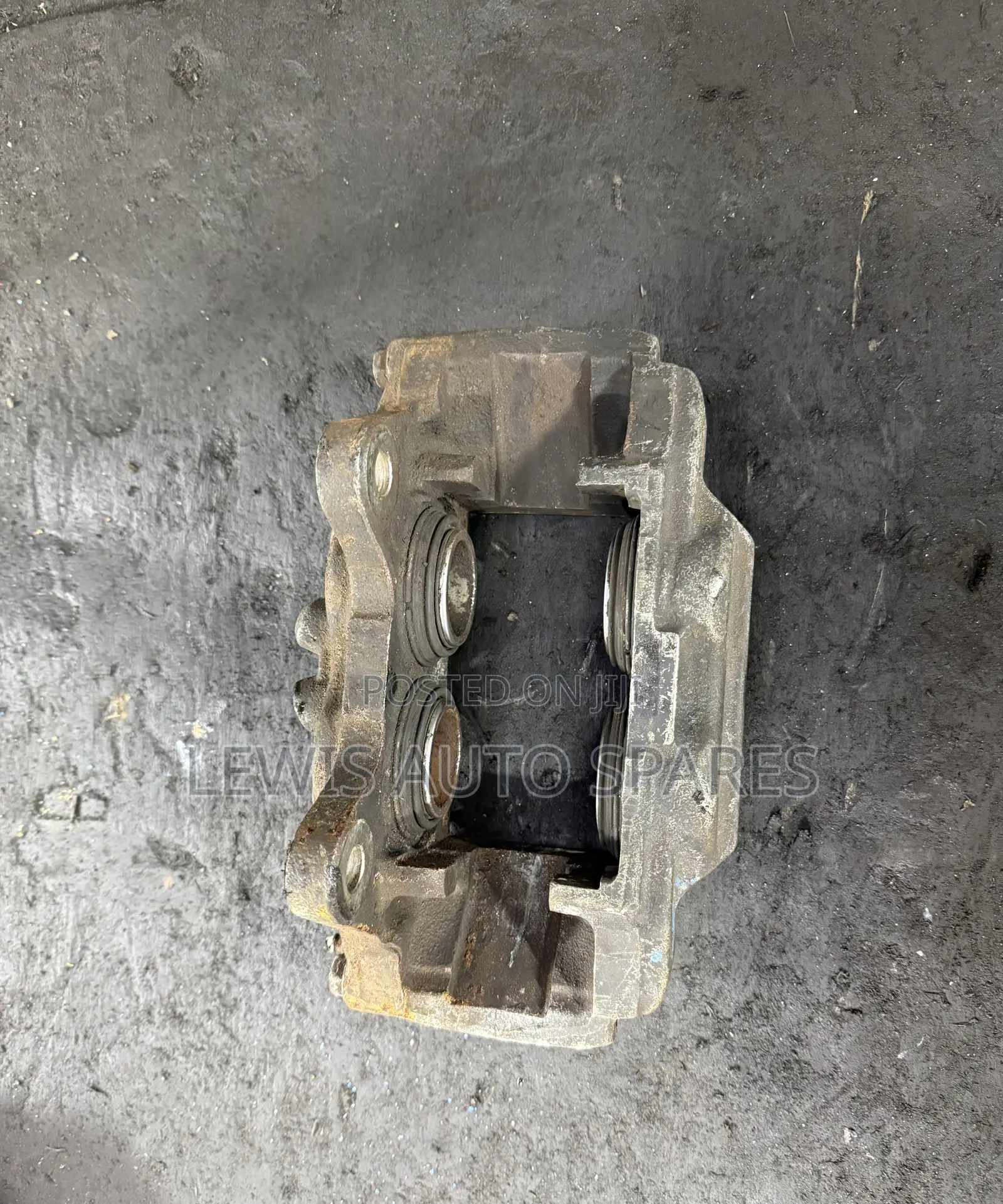 Prado 120, 150, Hilux Vigo Front Brake Calliper