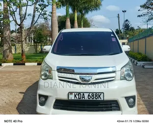 Toyota Noah 2014 White