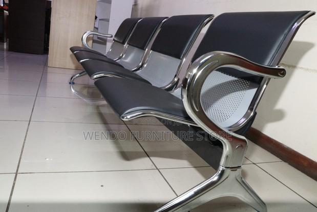 Office Bench : L12 Four-Link Metal Waiting Bench With Padded Seat - main view