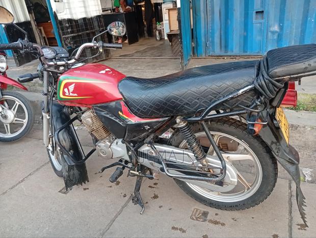 Honda CB 2025 Red - thumbnail 2