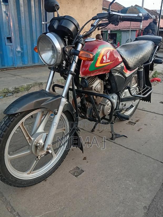 Honda CB 2025 Red - thumbnail 3
