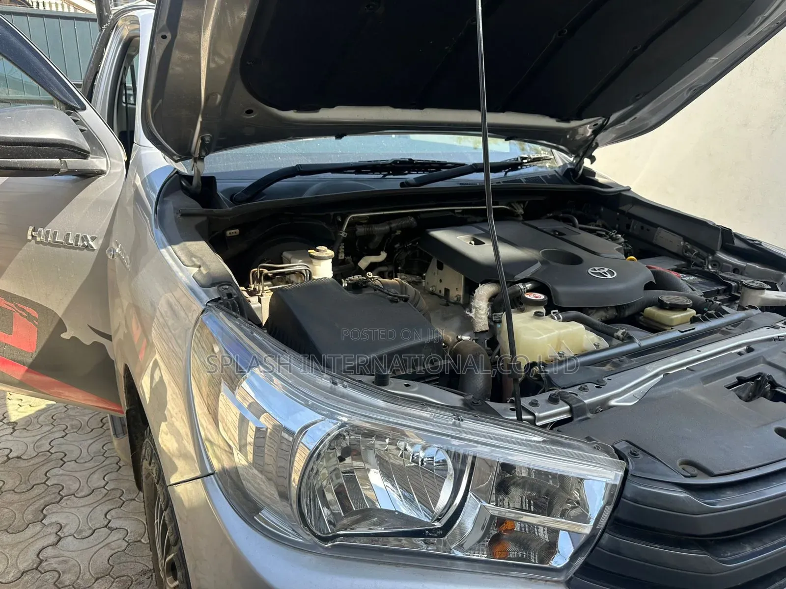 Toyota Hilux 2019 Silver