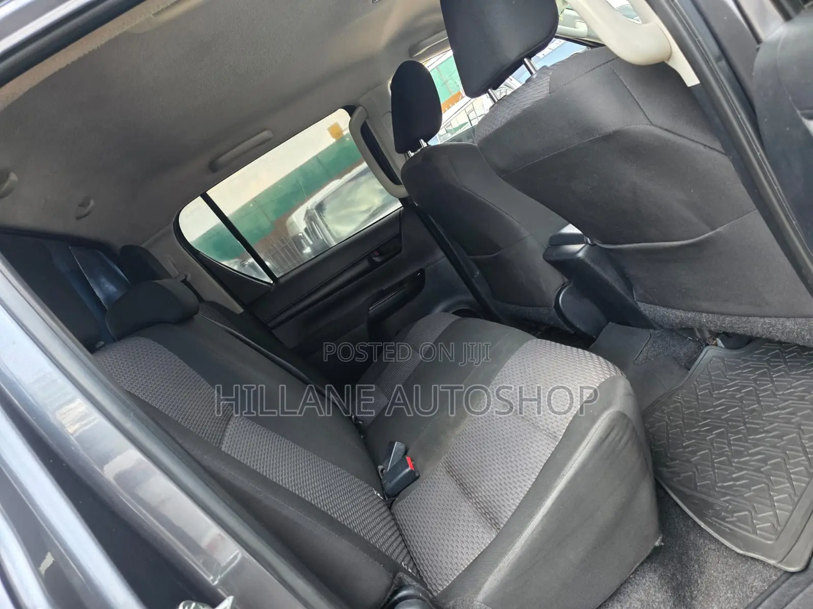 Toyota Hilux 2021 Black