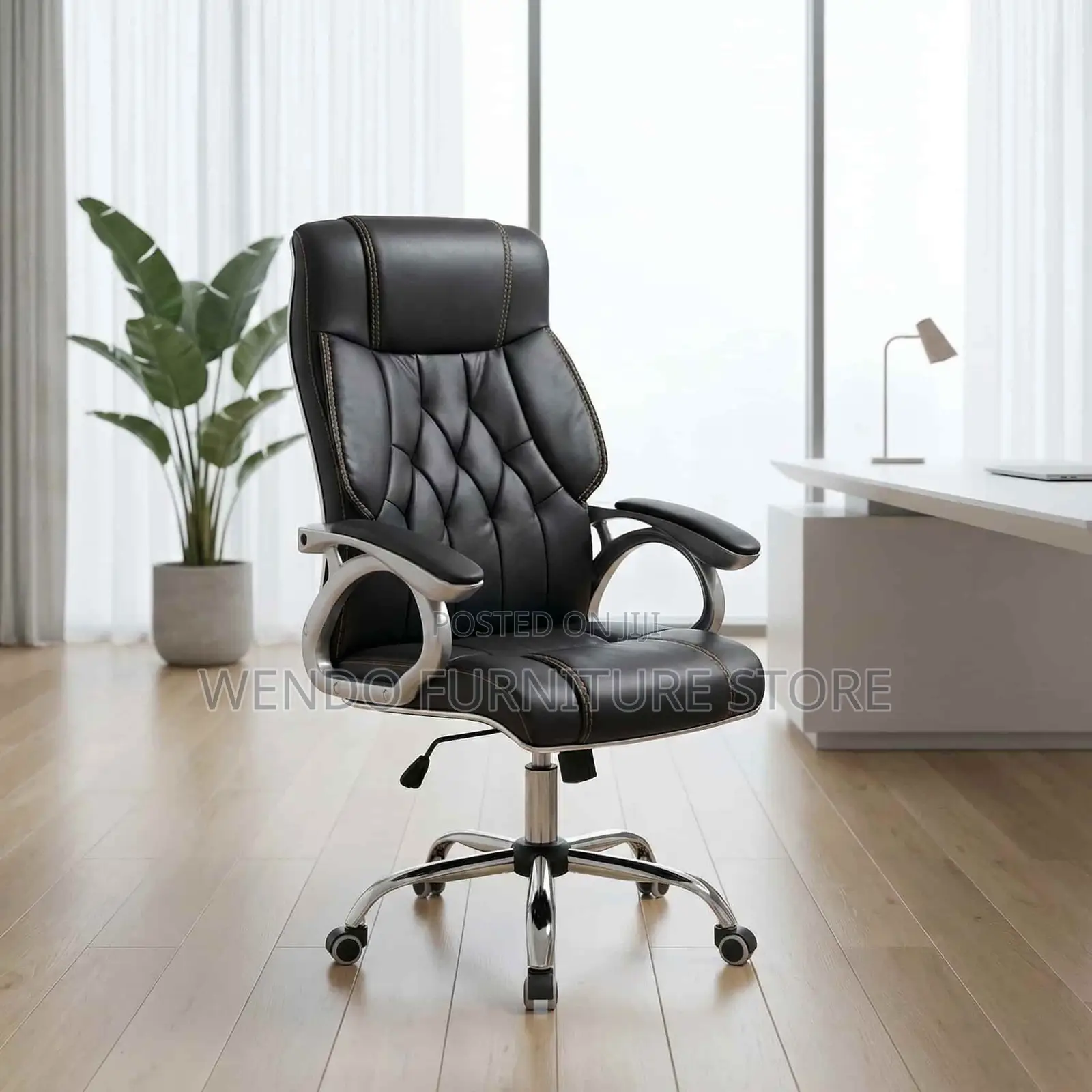 Office Chair : R34 Black High-back Leather Executive Office Chair