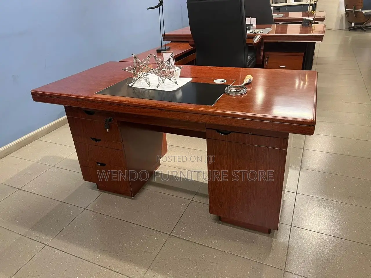 Office Desk : O9l1400mm Reddish-Brown Wooden Executive Office Desk