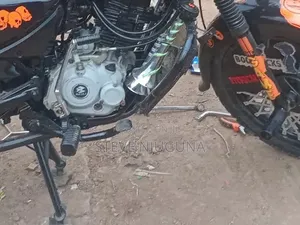 Bajaj Boxer 150 UG 2022 Red