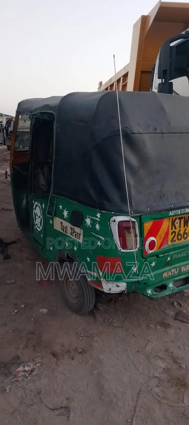 Piaggio 2020 Green - thumbnail 2