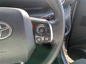 Toyota Sienta 2022 Silver