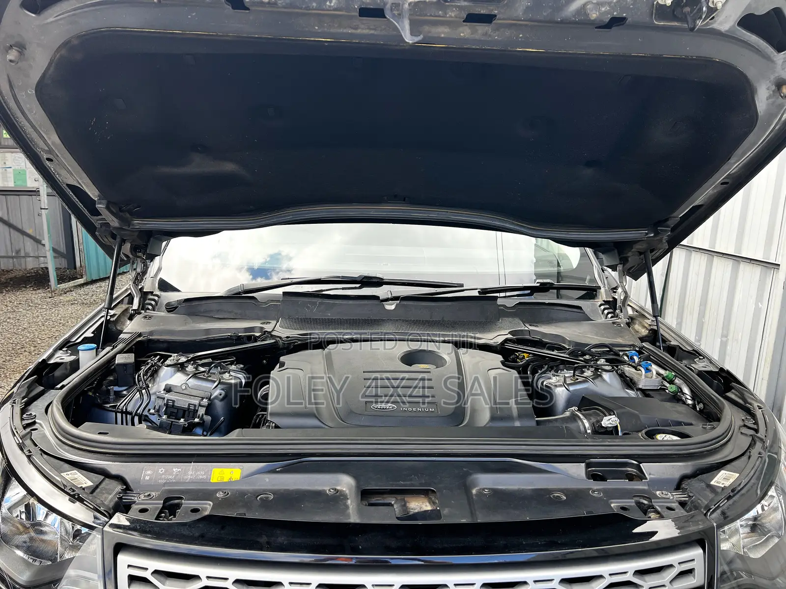 Land Rover Discovery 2018 Gray