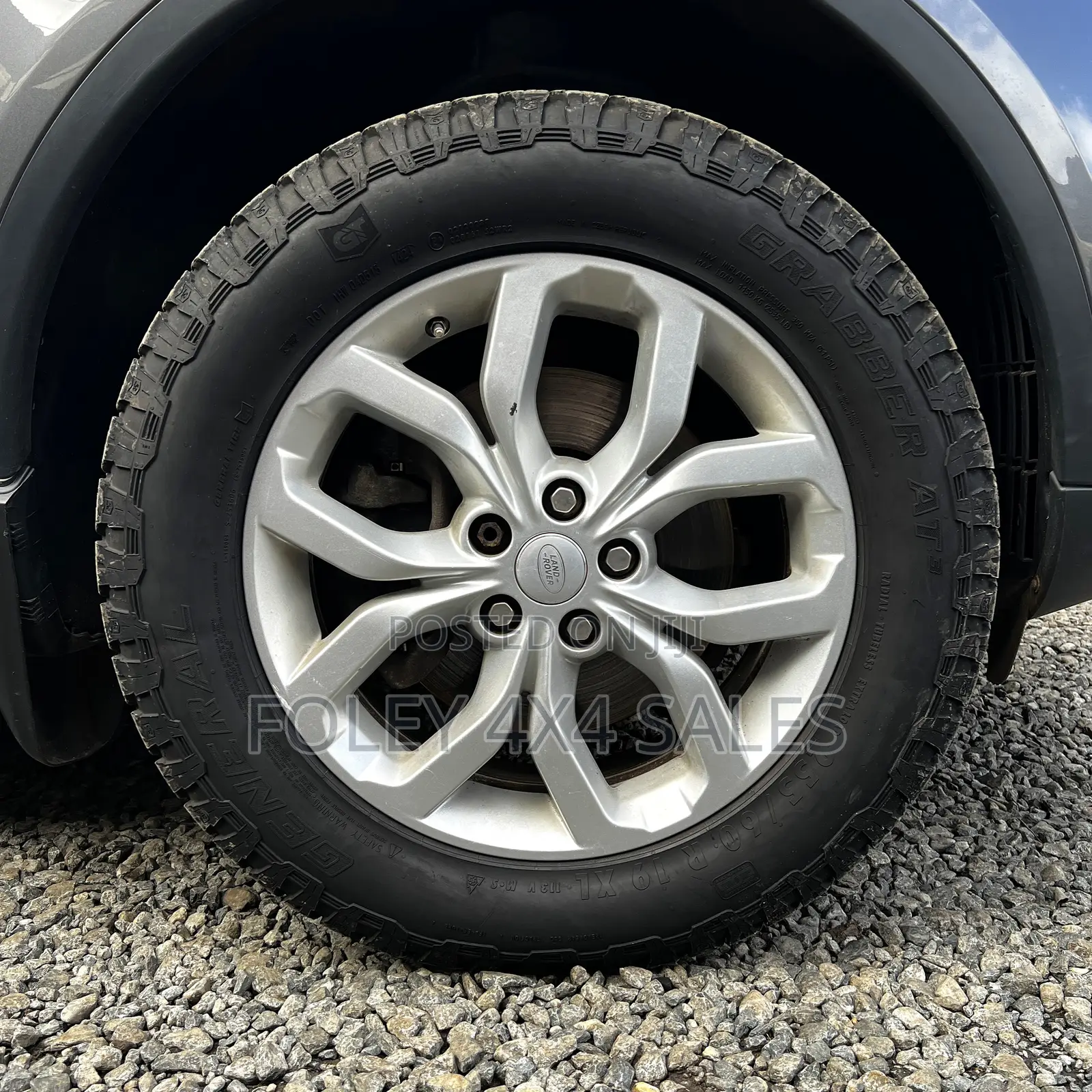 Land Rover Discovery 2018 Gray