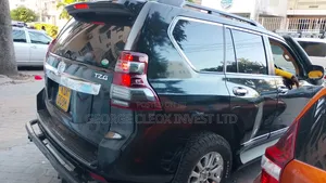 Toyota Land Cruiser Prado 2017 Black