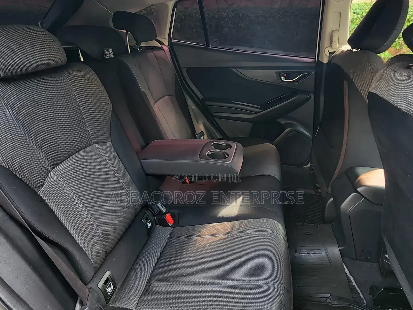 Subaru Impreza 2.0i Limited AWD Hatchback 2017 Pearl