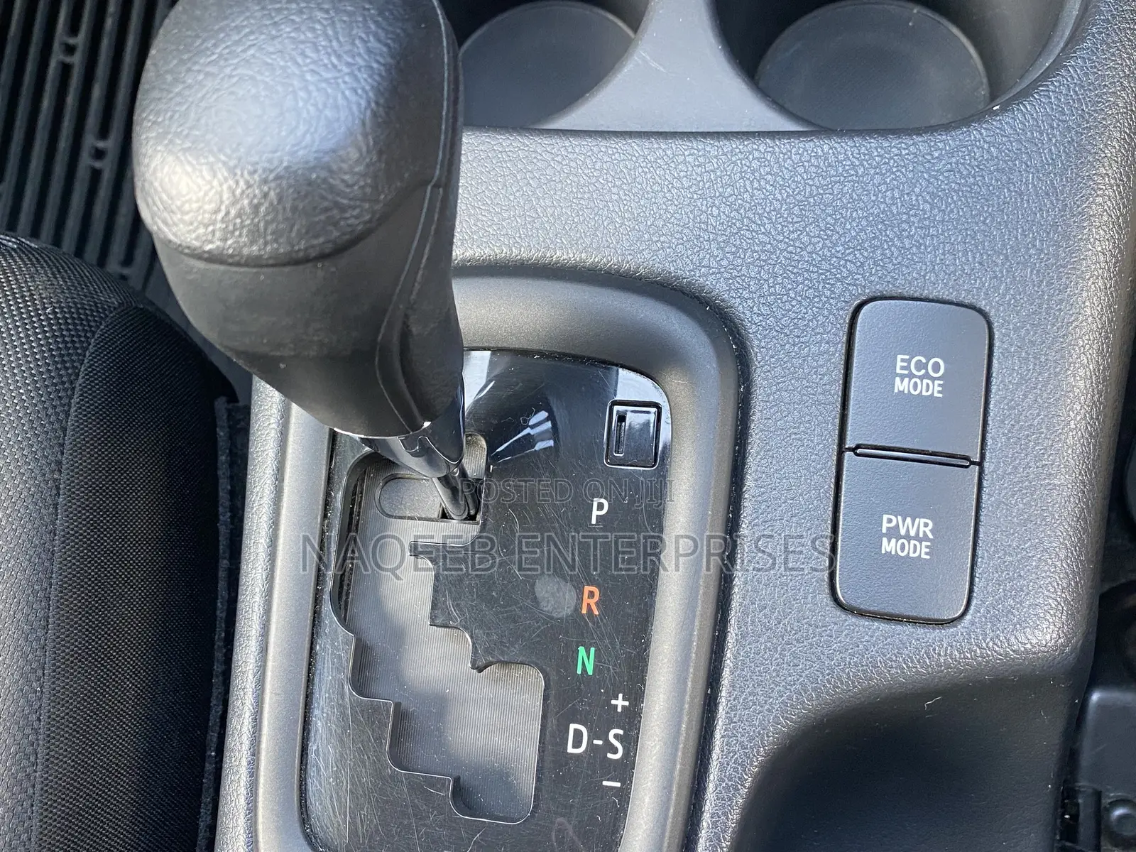 Toyota Hilux Revo Double Cab Deisel 2.4 AWD 2019 Pearl