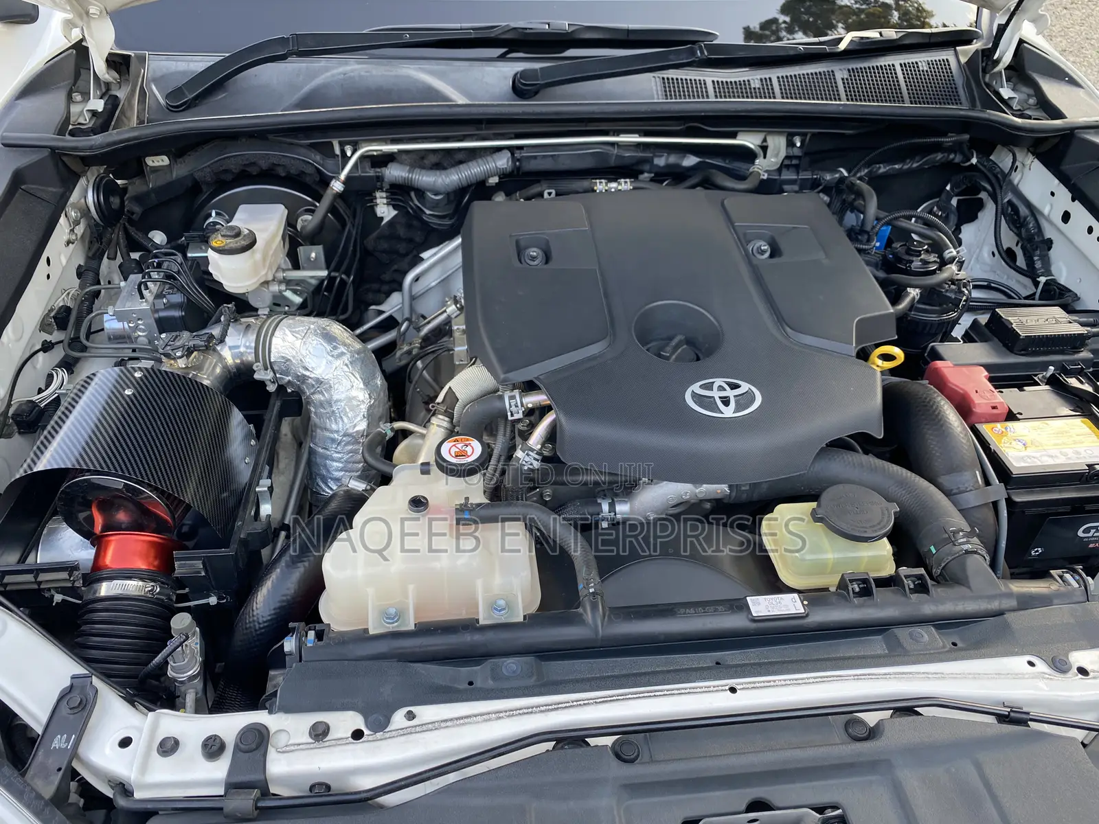 Toyota Hilux Revo Double Cab Deisel 2.4 AWD 2019 Pearl