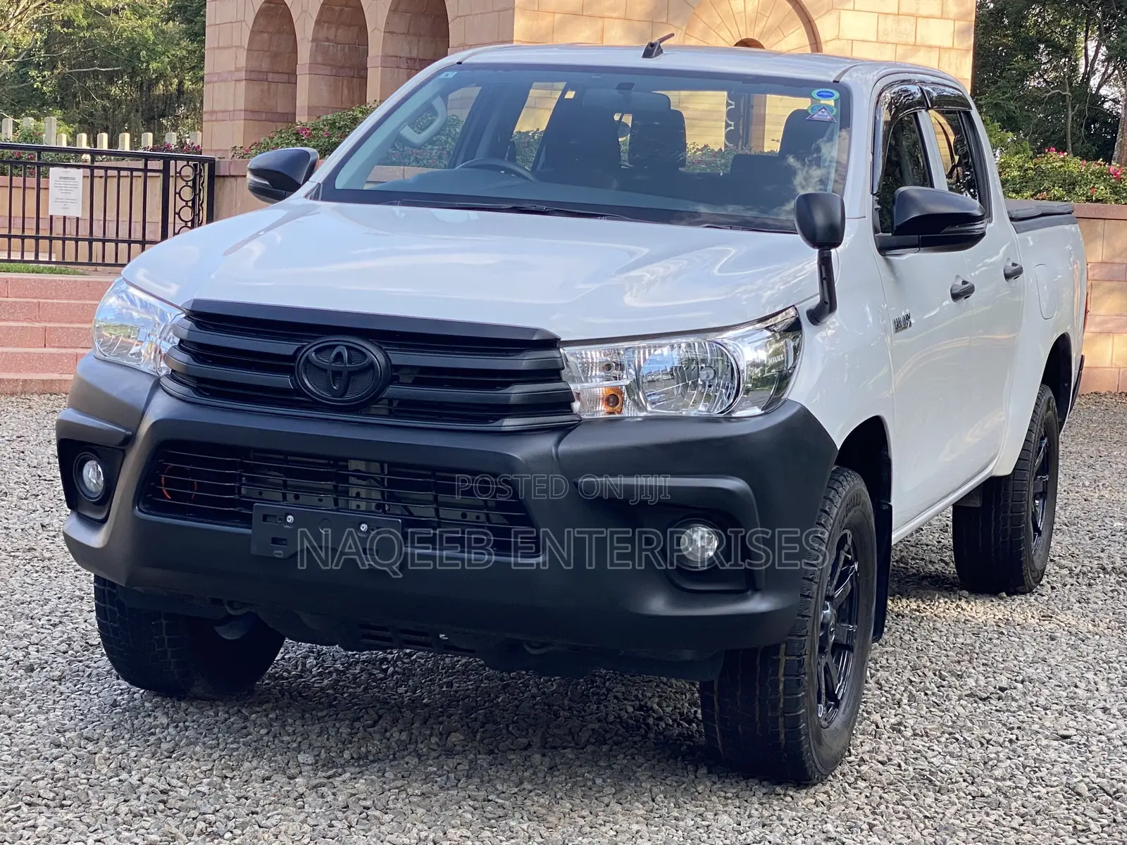 Toyota Hilux Revo Double Cab Deisel 2.4 AWD 2019 Pearl