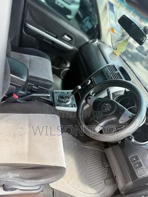 Suzuki Escudo 2010 Gray