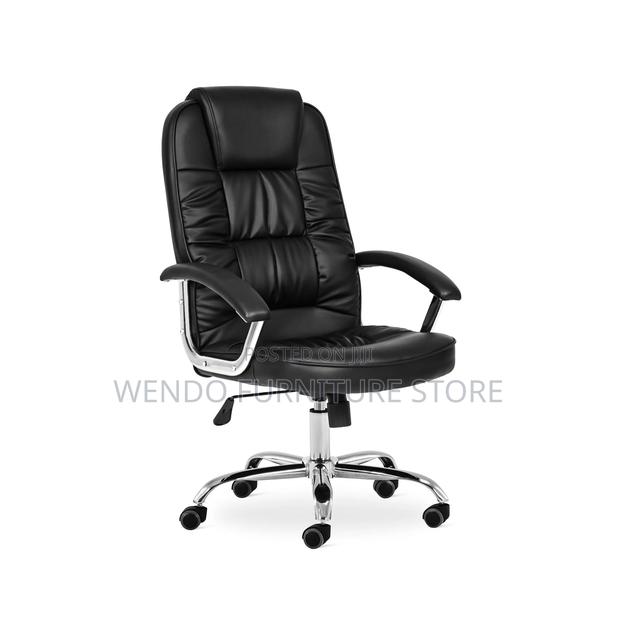 Office Chair : Black High-Back Leather Executive Office Chair - thumbnail 6
