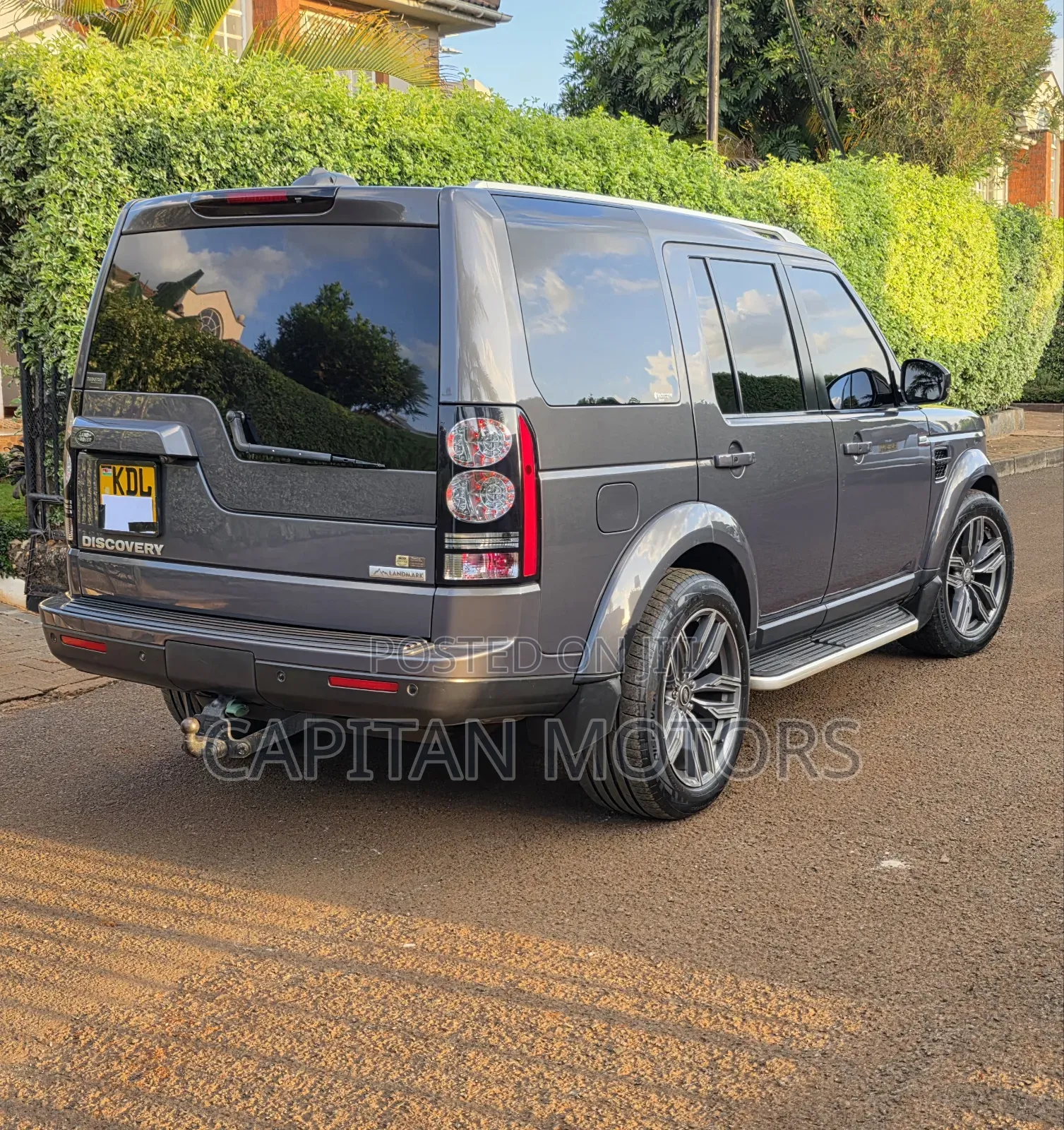 Land Rover Discovery 2016 Gray