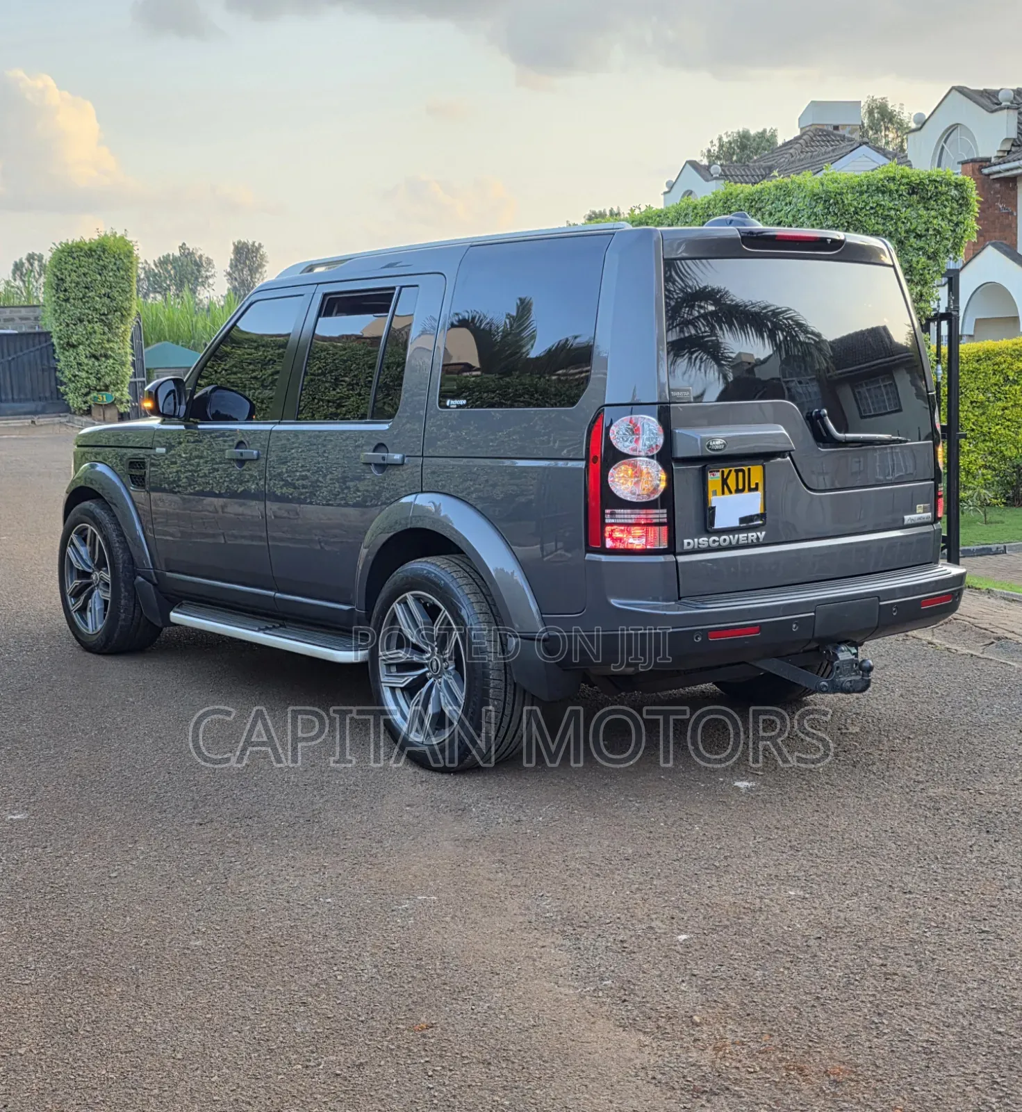 Land Rover Discovery 2016 Gray