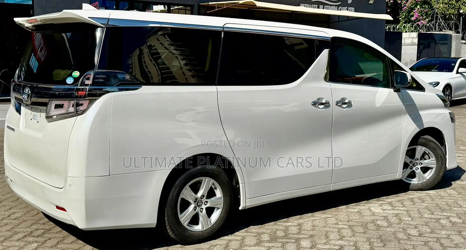Toyota Alphard 2.5 Petrol AWD 2019 Pearl